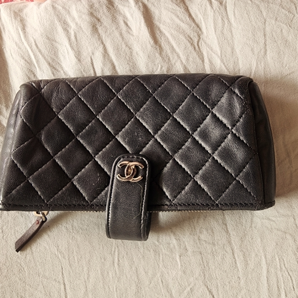 Mini chanel quilted leather bag